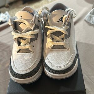 Jordan 3s